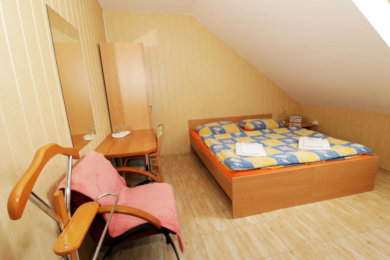 Hotel Penzion Hůrka Dolni Libchavy Exteriér fotografie